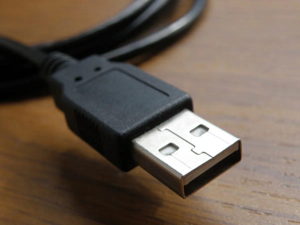 Проблема с USB-кабелем: подключен, отключен Samsung
